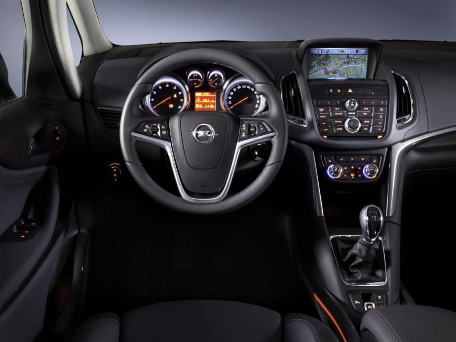  Opel Zafira Tourer ecoFLEX 2011 года  (фото 3 из 21)